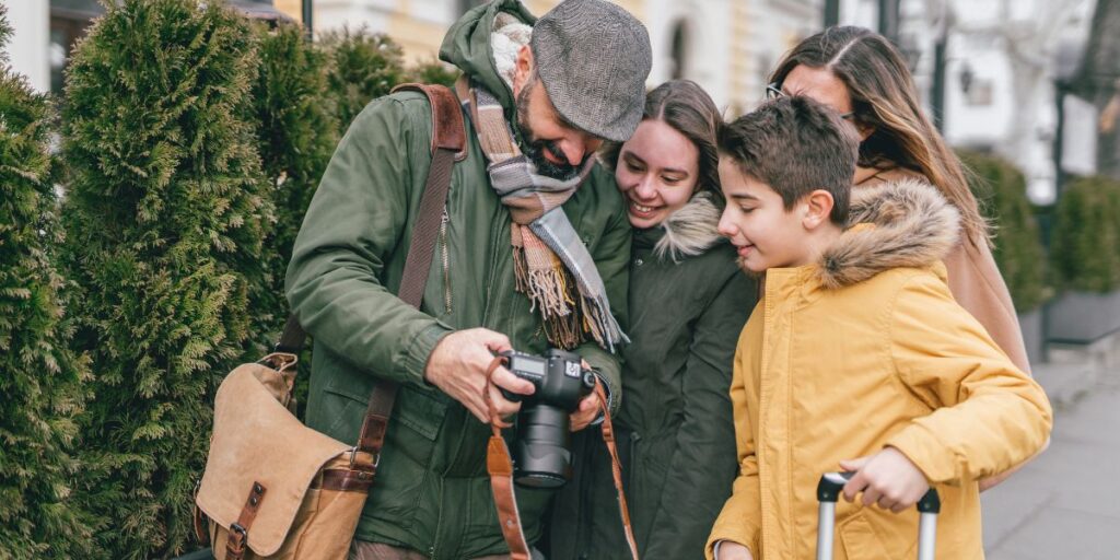 家族旅行イメージ